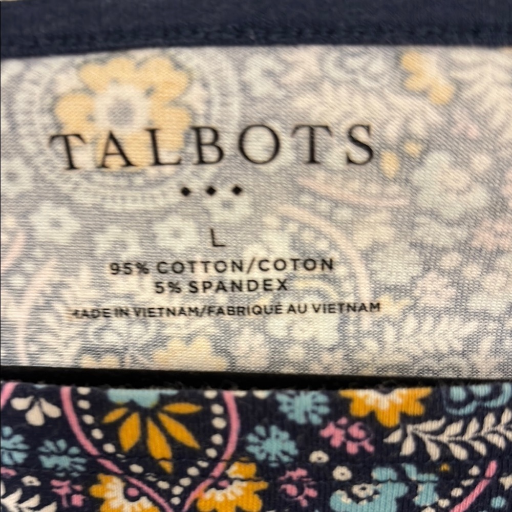 Talbots Blue Patterned, scoop neck, 3/4 sleeve, colorful, soft Top size L - Picture 2 of 7